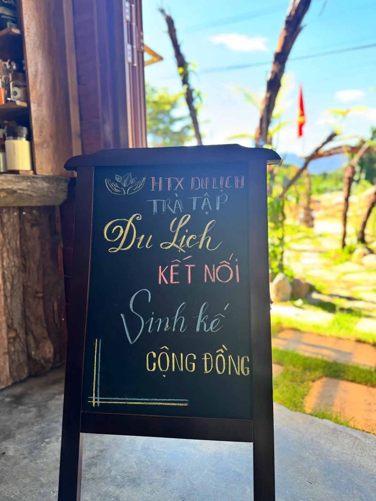 Bảng phấn tại HTX: Du lịch kết nối, sinh kế cộng đồng